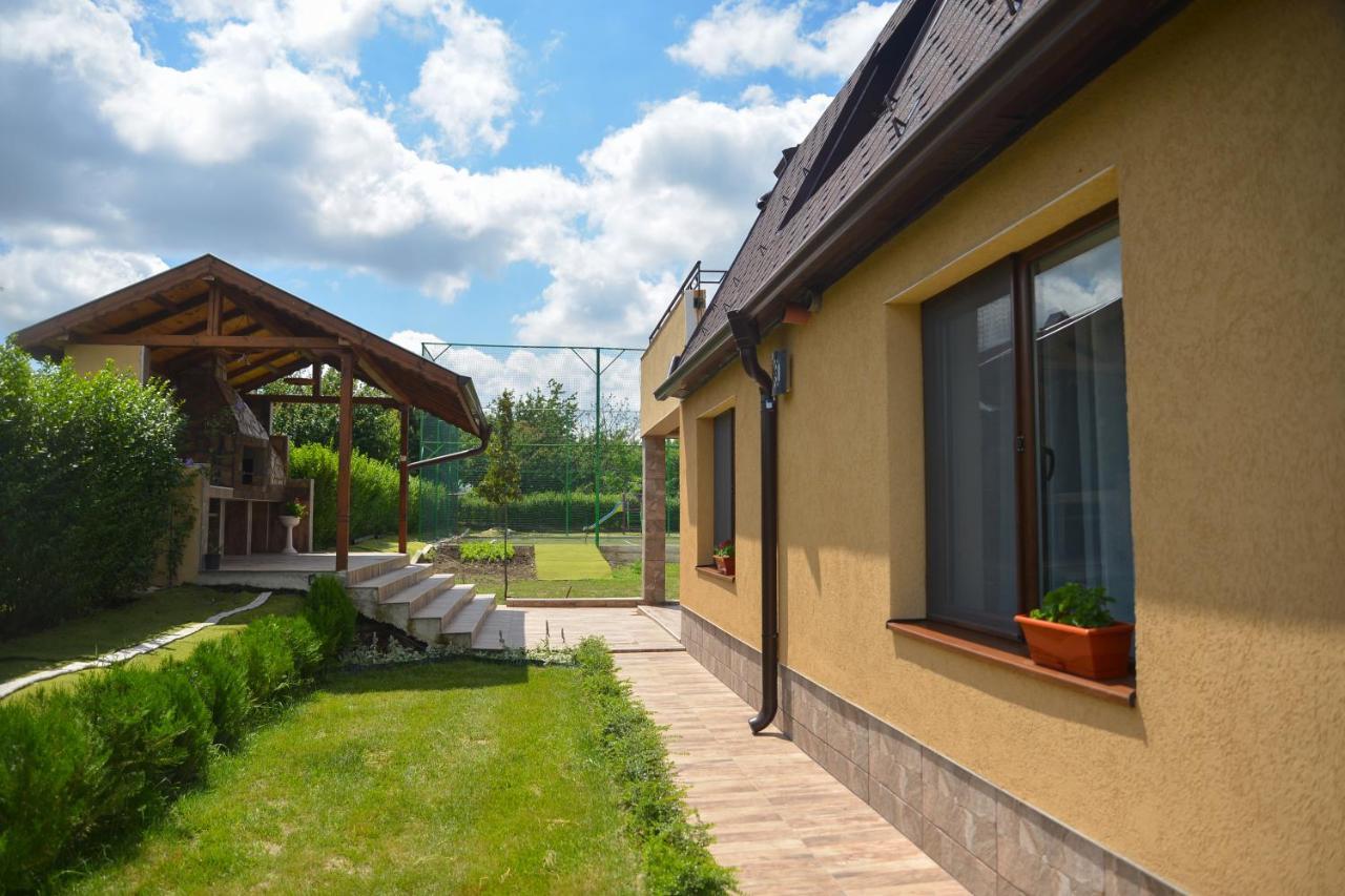 Guest House Erida Trastenik Eksteriør billede