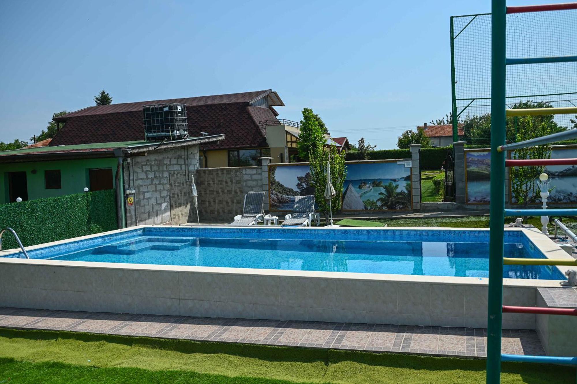 Guest House Erida Trastenik Eksteriør billede